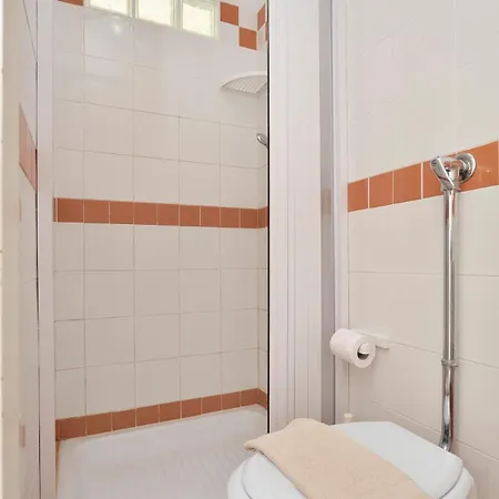 L'altra Locazione Turistica Apartment *